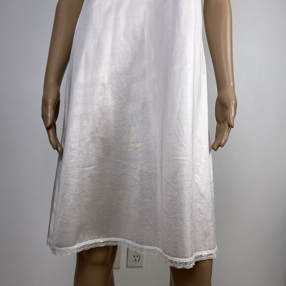 Vintage Adonna Full Slip ILGWU Union USA Off White Lace Nylon Ribbon Straps - Picture 4 of 8